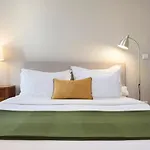 B The Guest Downtown